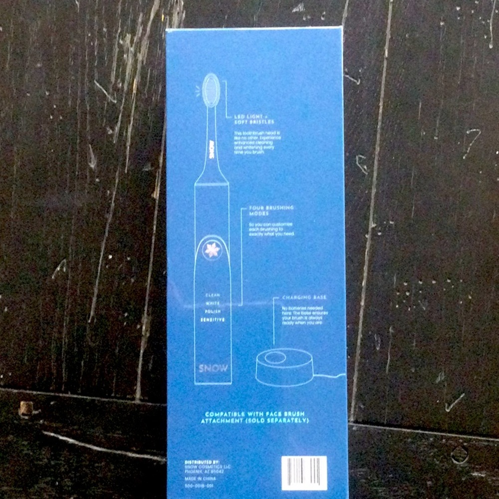 Snow LED toothbrush - Picture 3 of 3